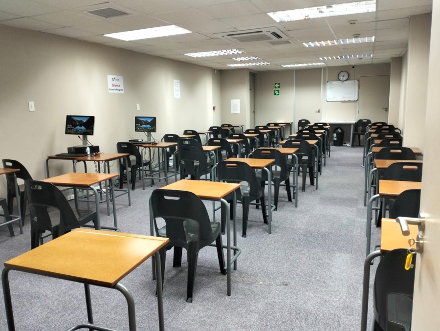 To Let commercial Property for Rent in Rosenpark Western Cape